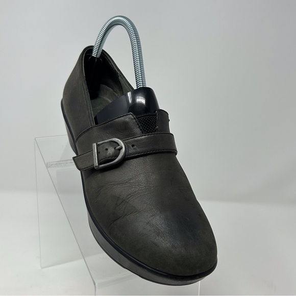Dansko Dark Gray Leather Clogs with Buckles Size 39 (US Size 8.5 to 9) - Picture 3 of 15